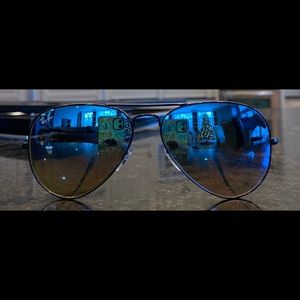 Ray-Ban Sunglasses- Aviator Flash Lenses Gradient Model
